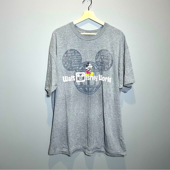 Disney Micky Mouse Tshirt Crewneck Oversized 2xL - Picture 1 of 4